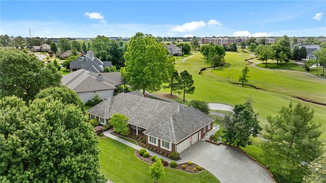 18 W Champions Boulevard, Rogers, AR 72758