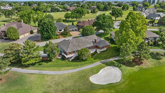 18 W Champions Boulevard, Rogers, AR 72758