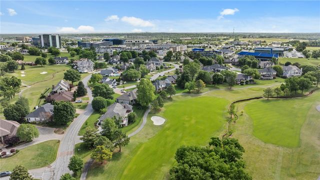 18 W Champions Boulevard, Rogers, AR 72758