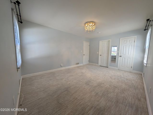 4 Spradley Lane, Middletown, NJ 07748