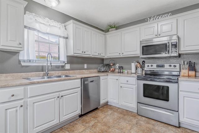 103 Donna Kay Drive, Greenbrier, AR 72058