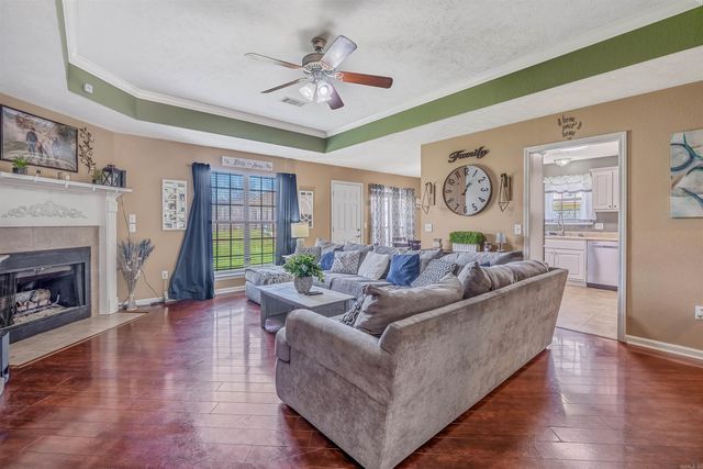 103 Donna Kay Drive, Greenbrier, AR 72058