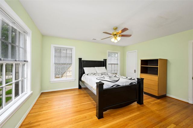 1832 Lexington Street, Houston, TX 77098