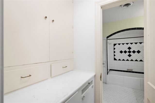 1832 Lexington Street, Houston, TX 77098