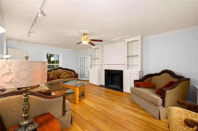 1832 Lexington Street, Houston, TX 77098