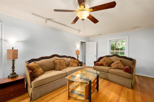 1832 Lexington Street, Houston, TX 77098
