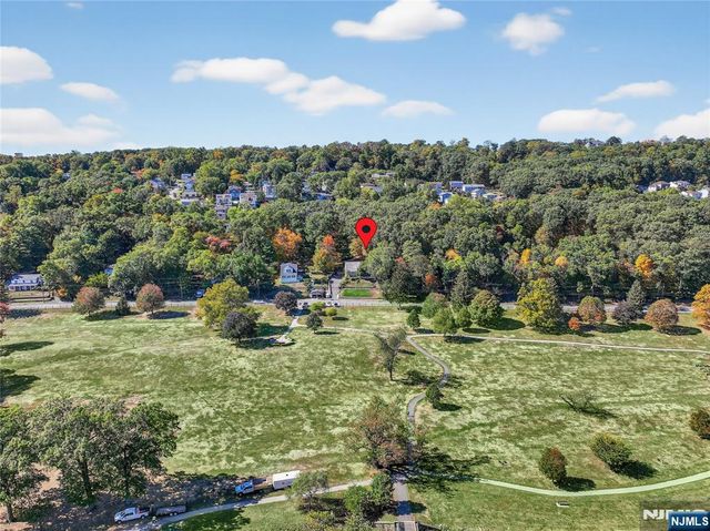 370 Goffle Road, Hawthorne, NJ 07506