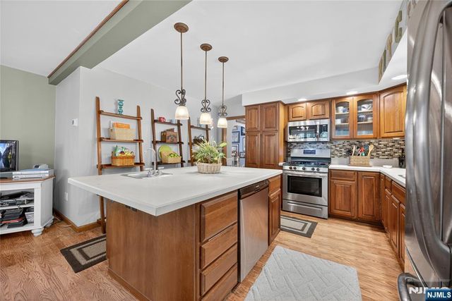 370 Goffle Road, Hawthorne, NJ 07506