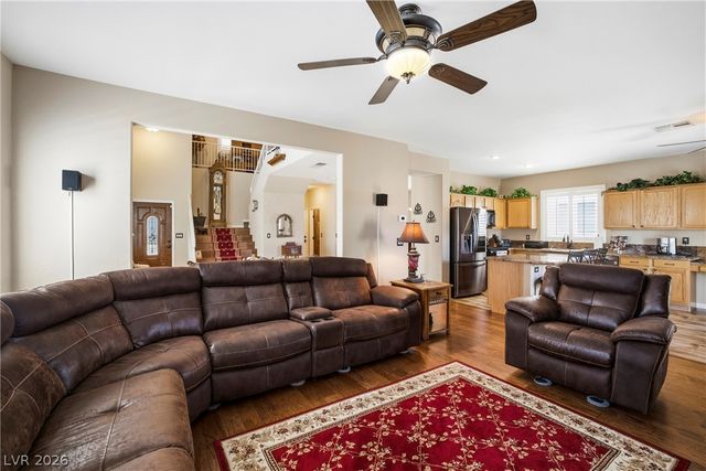 4556 Yellow Harbor Street, Las Vegas, NV 89129