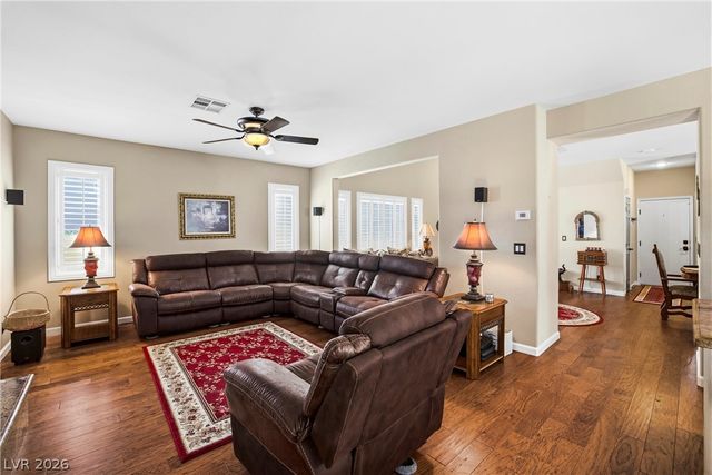 4556 Yellow Harbor Street, Las Vegas, NV 89129