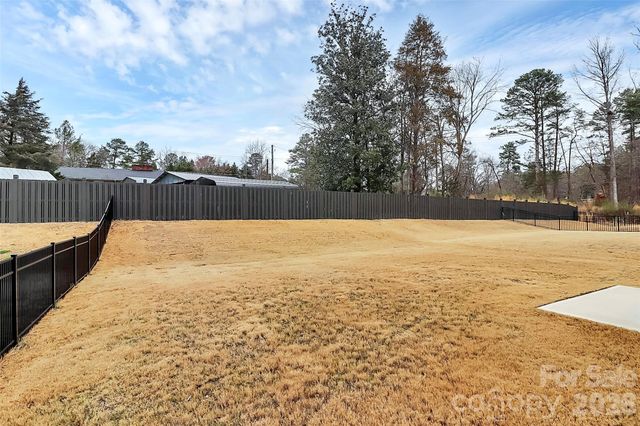 7013 Gale Force Lane, Charlotte, NC 28216