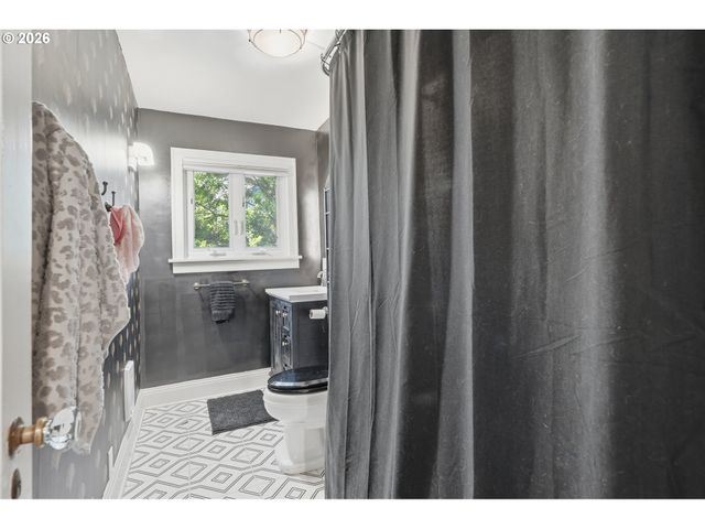 1411 Se 30TH Ave 11, Portland, OR 97214