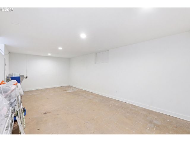 1411 Se 30TH Ave 11, Portland, OR 97214
