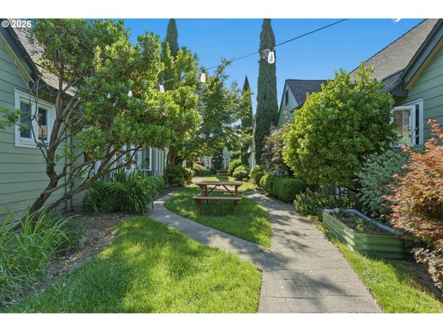 1411 Se 30TH Ave 11, Portland, OR 97214