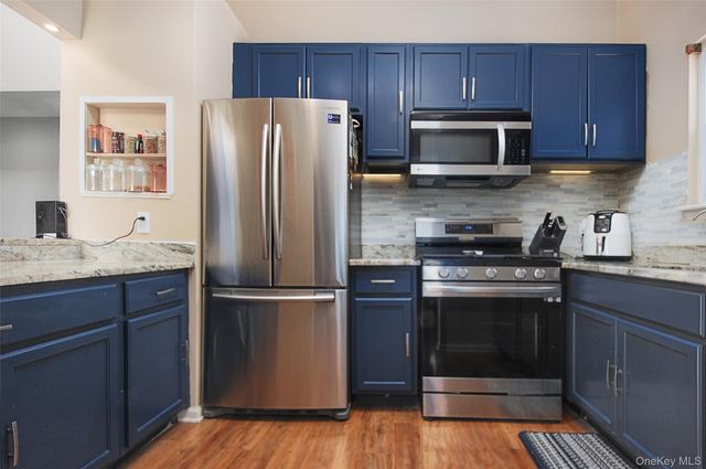 18 Lexington Hill 12, Harriman, NY 10926