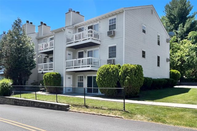 18 Lexington Hill 12, Harriman, NY 10926