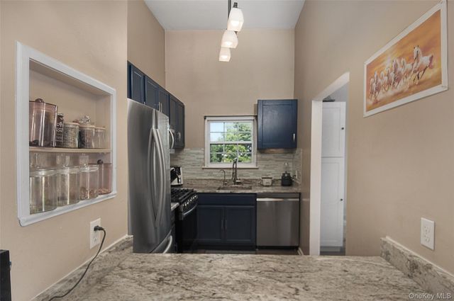 18 Lexington Hill 12, Harriman, NY 10926