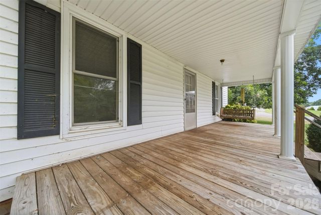 1289 Davis Road, Lincolnton, NC 28092