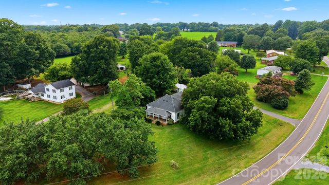 1289 Davis Road, Lincolnton, NC 28092
