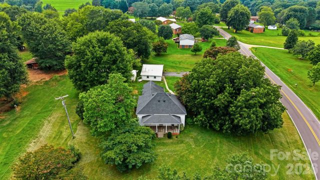 1289 Davis Road, Lincolnton, NC 28092