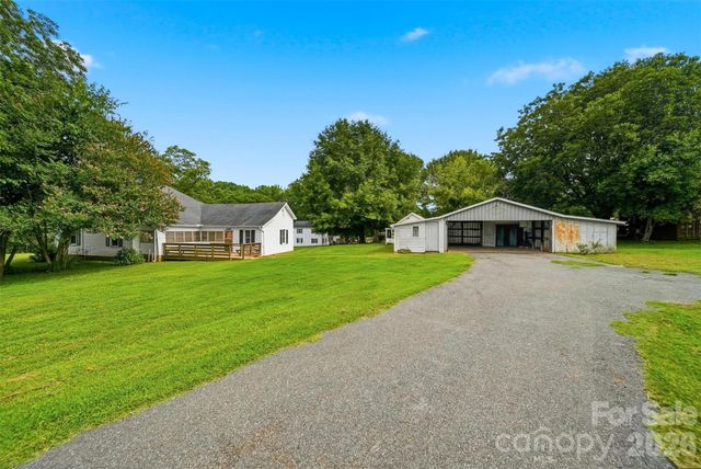 1289 Davis Road, Lincolnton, NC 28092