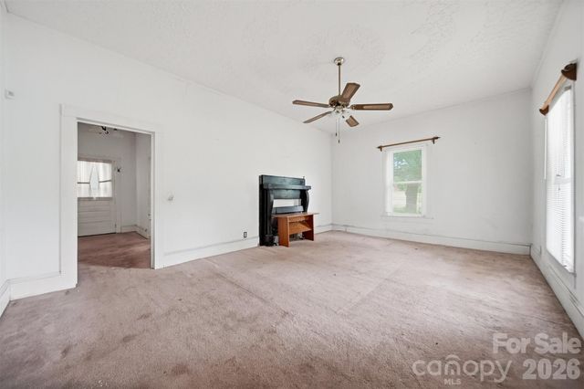 1289 Davis Road, Lincolnton, NC 28092
