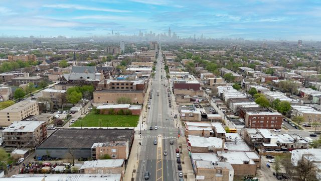 4436 W Madison Street, Chicago, IL 60624