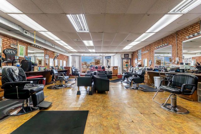 4436 W Madison Street, Chicago, IL 60624