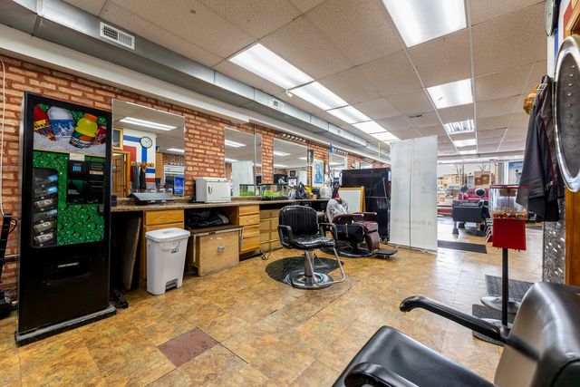 4436 W Madison Street, Chicago, IL 60624
