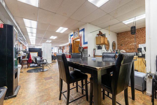 4436 W Madison Street, Chicago, IL 60624