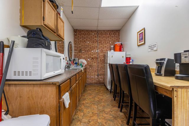 4436 W Madison Street, Chicago, IL 60624