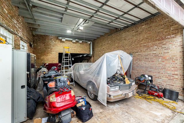 4436 W Madison Street, Chicago, IL 60624