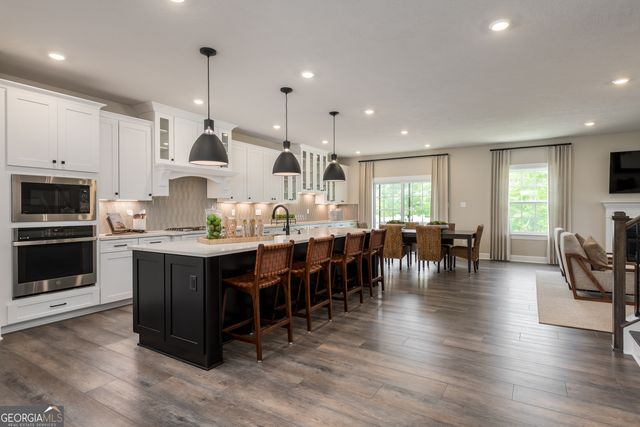 374 Flying Eagle Drive, Commerce, GA 30529