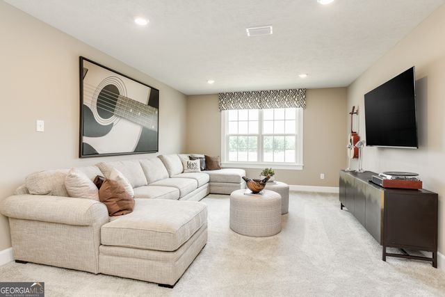 374 Flying Eagle Drive, Commerce, GA 30529