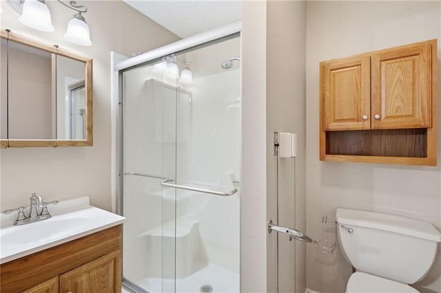 1314 W Jenkins Boulevard, Raymore, MO 64083