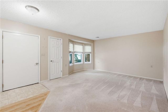 1314 W Jenkins Boulevard, Raymore, MO 64083