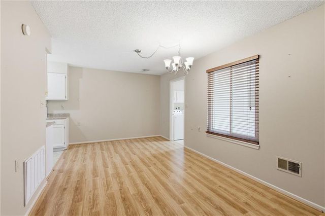 1314 W Jenkins Boulevard, Raymore, MO 64083