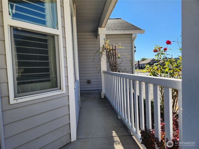 284 Gun Club Road, Woodland, WA 98674