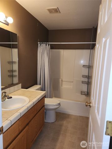 284 Gun Club Road, Woodland, WA 98674