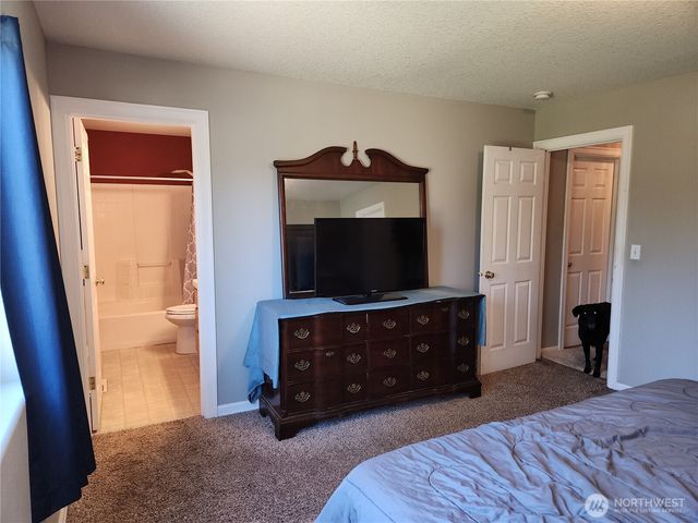 284 Gun Club Road, Woodland, WA 98674