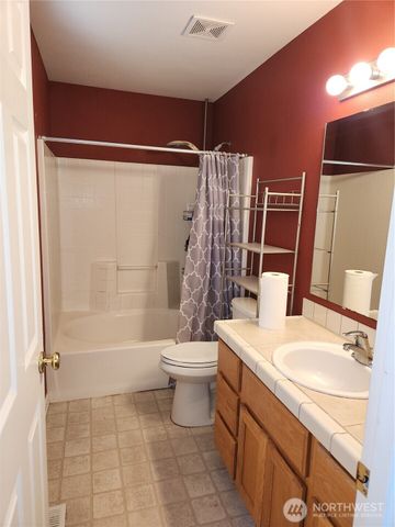 284 Gun Club Road, Woodland, WA 98674