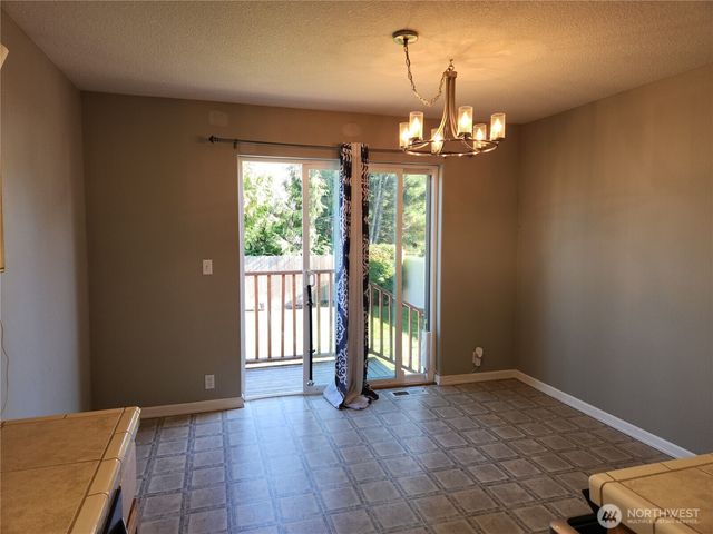 284 Gun Club Road, Woodland, WA 98674