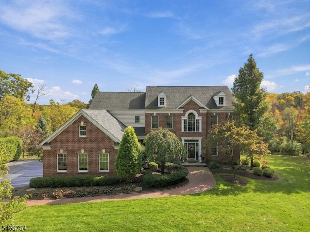 16 Ridgeline Dr, Washington Twp., NJ 07853 — exterior