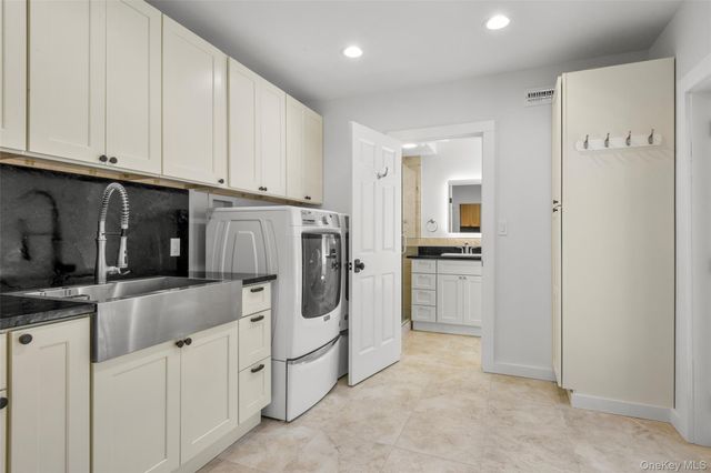 415 Eighth Avenue, Pelham, NY 10803