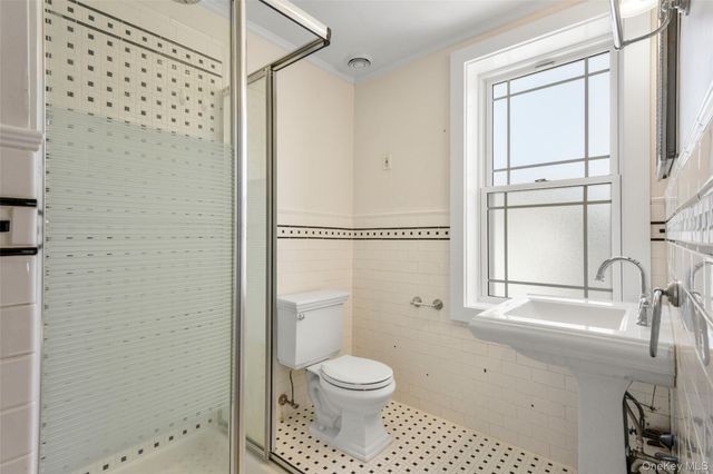 415 Eighth Avenue, Pelham, NY 10803