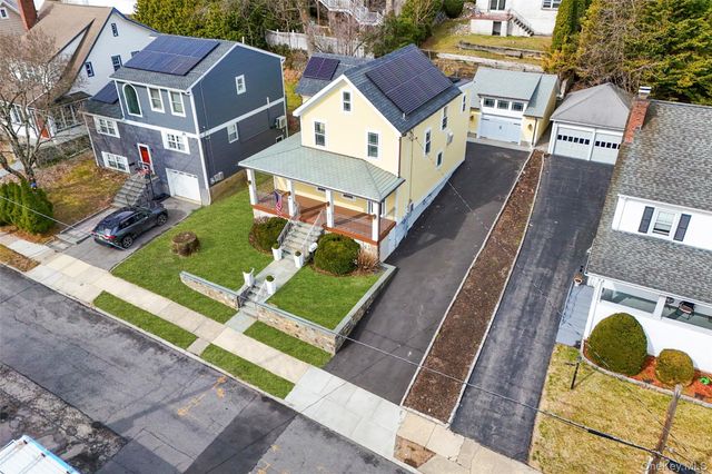 415 Eighth Avenue, Pelham, NY 10803