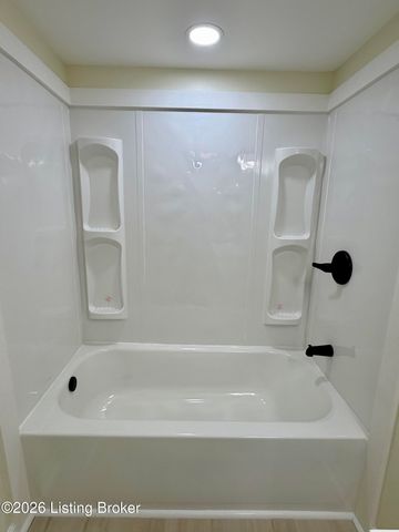 100 S 46th St, Louisville, KY 40212