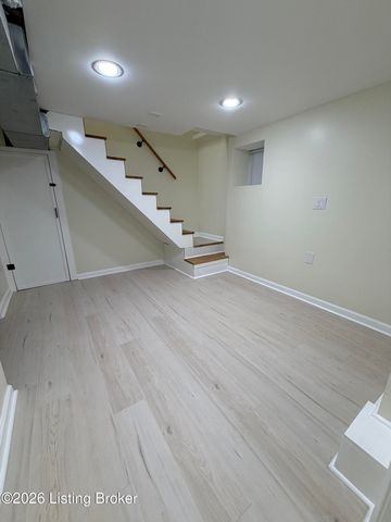 100 S 46th St, Louisville, KY 40212