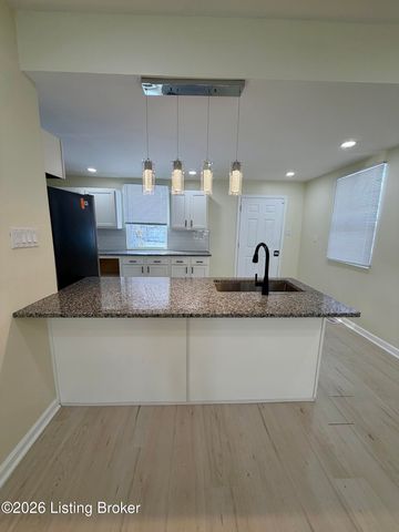 100 S 46th St, Louisville, KY 40212