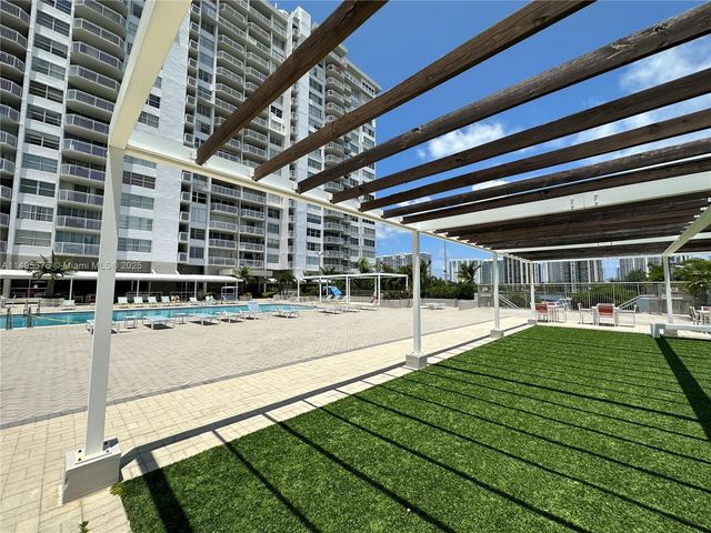 18041 Biscayne Boulv 502, Aventura, FL 33160
